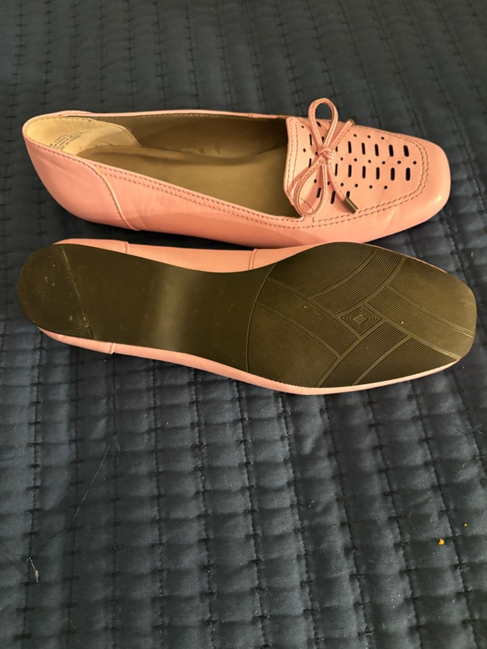 Array Pink Perforated Leather Loafers for Women - Picture 4 of 4